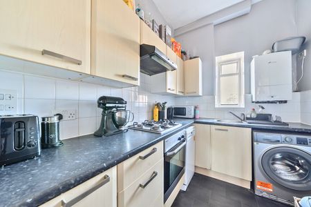 Balham Hill, London, SW12 - Photo 4
