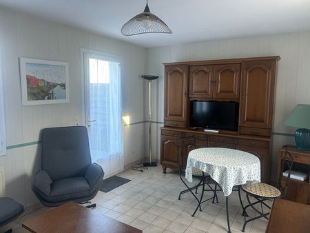 Location maison 3 pièces, 59.98m², Rochefort - Photo 2