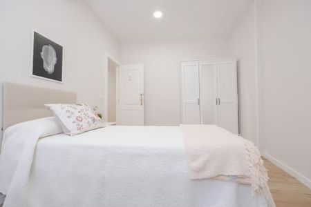 Calle de Antonio Prieto, Madrid, Community of Madrid 28026 - Photo 4