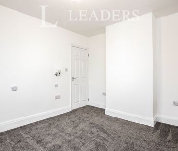 3 bedroom house to rent Wordsworth Avenue, Droylsden, Manchester, G... - Photo 1