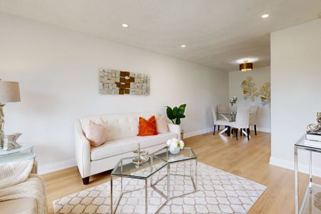 For Lease - 78 Longford Drive Unit# Upper, Newmarket, Ontario - Photo 2