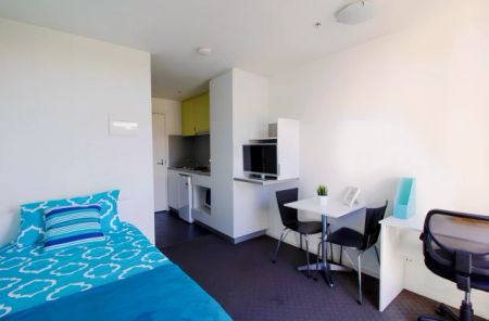 2 Eastern Place, Melbourne - Photo 3