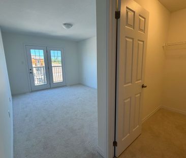 For Lease - 29 Pogie Drive, Welland, Ontario - Photo 5