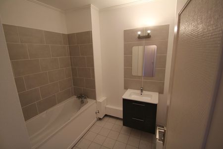 Location Appartement 3 pièces 61m² - Photo 5