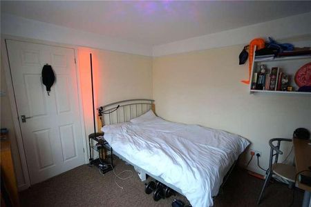 Blenheim Drive, Filton, Bristol, BS34 - Photo 3