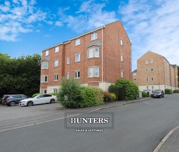 2 bedroom Flat To Let - Photo 1