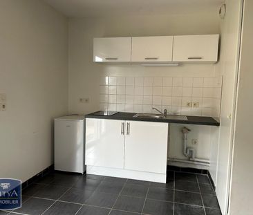 Location Appartement 2 pièces 47m² VENDIN LE VIEIL 62880 - Photo 2