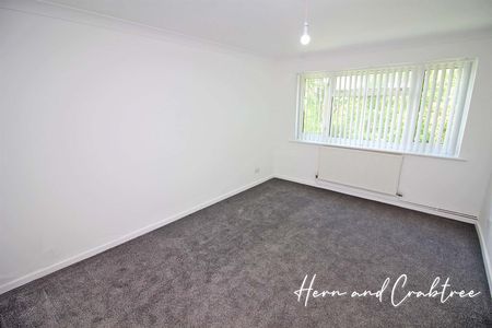 2 Bedroom Flat - Second Floor - Photo 4