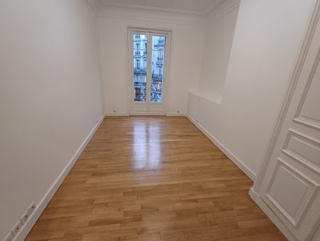 location Appartement F5 DE 149.7m² À PARIS - Photo 3