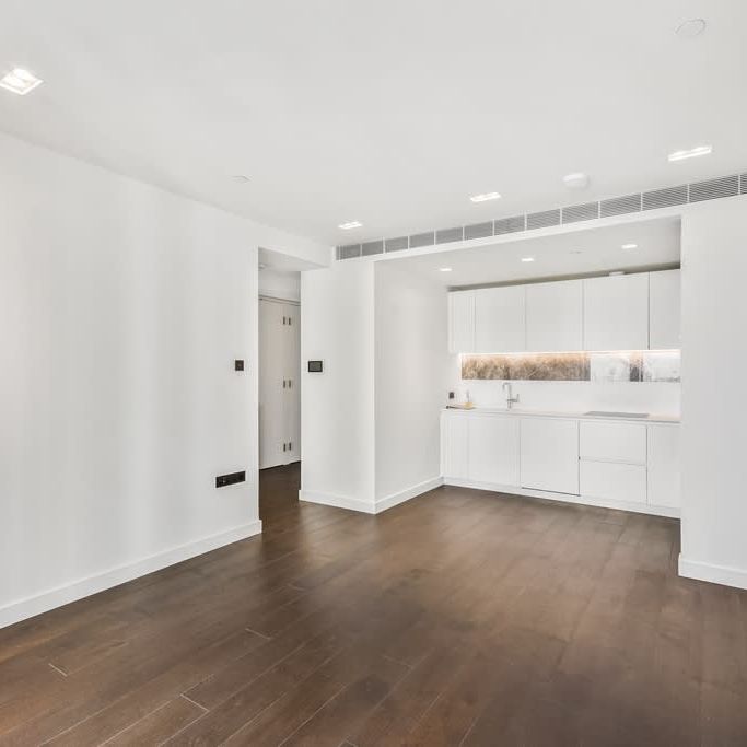 Casson Square Southbank Place, SE1 - Photo 1