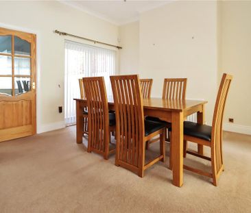 3 bedroom terraced house to rent - Photo 2