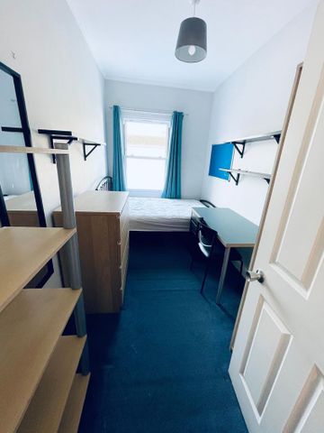 5 bedroom house to rent - Photo 3