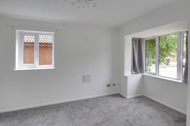 1 bedroom property to rent - Photo 1
