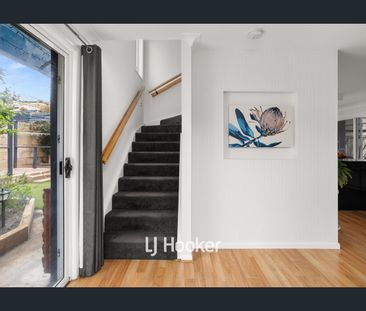 Modern Living in Cul-de-sac Location - Photo 2