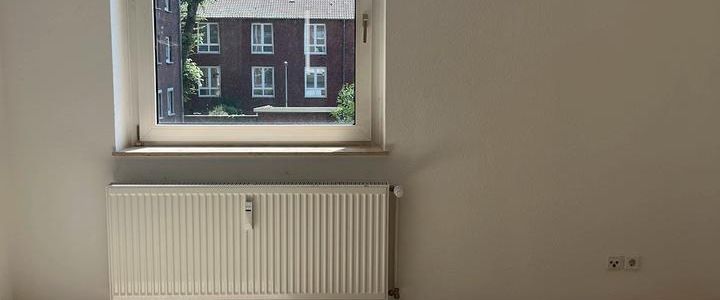 Lichtdurchflutet & zentral: 2,5-Raum-Wohnung - Foto 1