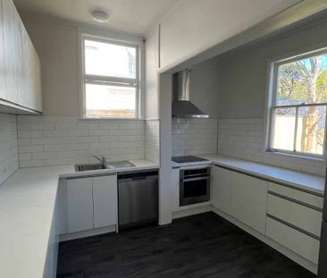 Room3/212b The Terrace, Wellington Central - Photo 1