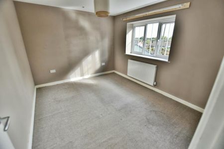 3 bedroom detached house to rent - Photo 5