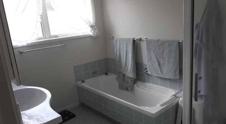 Great Location - Photo 2