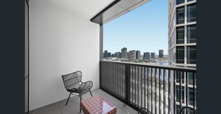 AUSTRALIAN LUXURY THAT FEELS LIKE HOME! - Photo 4