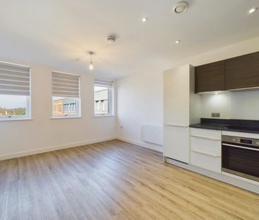 1 bedroom apartment to rent - Photo 2