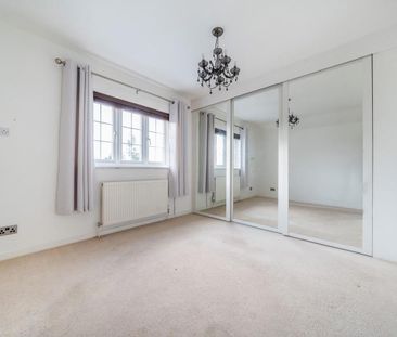 Woodlands Road, Guildford - 3 bedrooms Property for lettings - Seym... - Photo 5