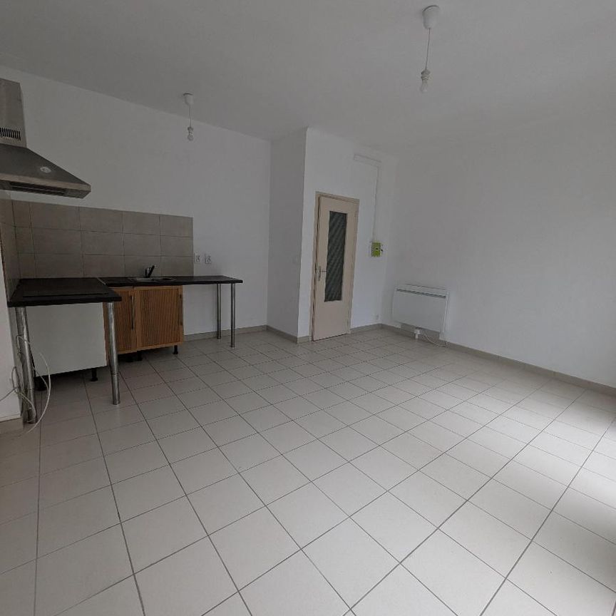 Location Appartement 2 pièces 36m² ST LAURENT DE LA SALANQUE 66250 - Photo 1