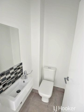 PRIVATE. HANDY LOCATION - Photo 4