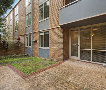 2/146 Riversdale Road, Hawthorn VIC 3122 - Apartment For Rent | Domain - Photo 2