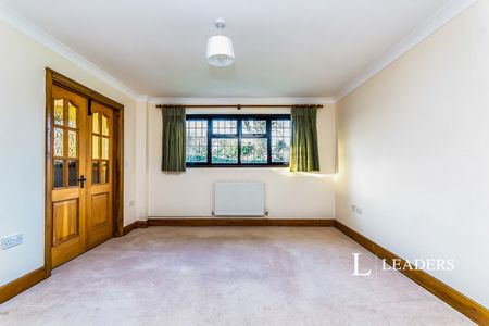 3 bedroom house to rent Station Road, Otford, Sevenoaks, TN14 - Photo 4