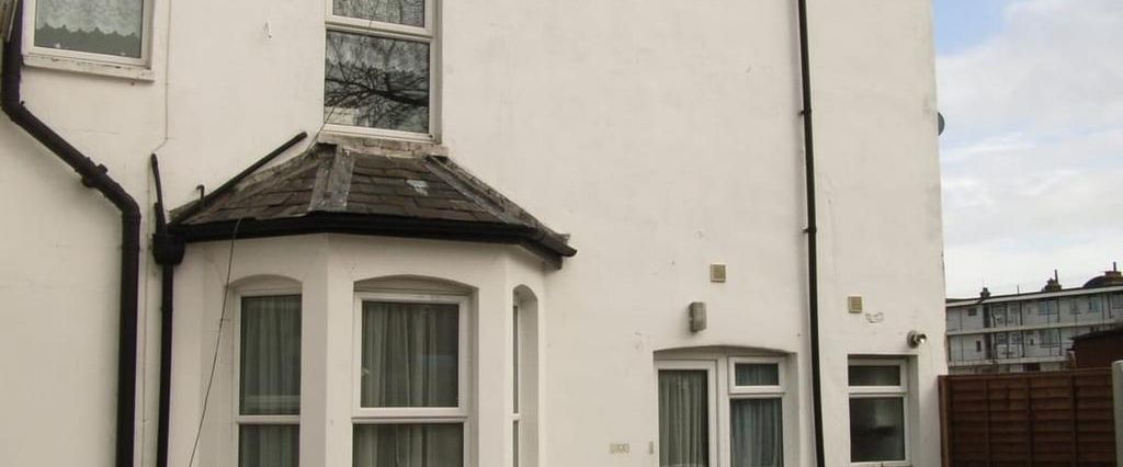 2 bedroom ground floor flat to rent - Photo 1
