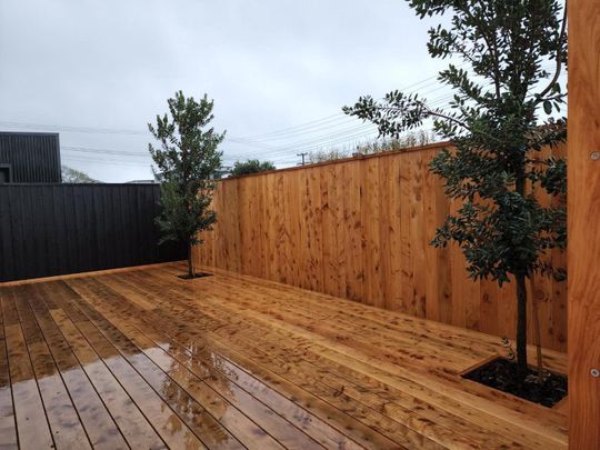 Executive Townhouse, Central Location - Photo 1