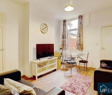 3 bedroom terraced house to rent - Photo 5