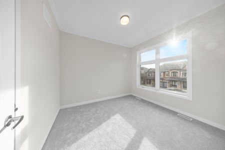 For Lease - 38 Singhampton Road, Vaughan, Ontario - Photo 2