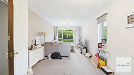 2 bedroom flat to rent - Photo 5