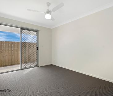 4BED HOME WITH LARGE OPEN PLAN LIVING WITH AIR-CON - Photo 1