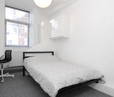 Ebrington Street, Flat 2, Plymouth - Photo 2