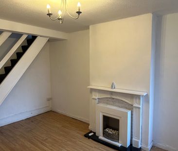 2 Bed Terraced House, Vale Road, NG4 - Photo 1