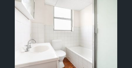 A must to inspect! - Photo 5