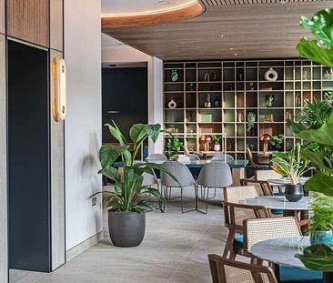 Cherry Park Lane, Stratford, E20 - Photo 1