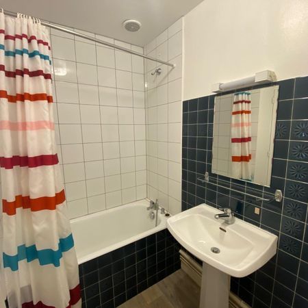 A louer Condé-en-Normandie dans le Calvados (14), 79 Rue Saint Martin. Appartement MEUBLE de 4... - Photo 4