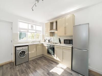 3 Bed - Fletcher Road, Nottingham - Photo 5