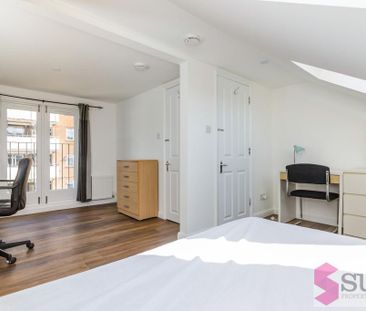 4 bedroom terraced house to rent - Photo 4