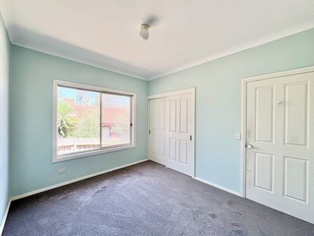 Coastal Comfort with Space to Move - Photo 4