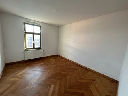 ** Helle 2 Zimmer Wohnung im Zentrum Oelsnitz -2. OG -frz. Balkon - Lift** - Foto 3