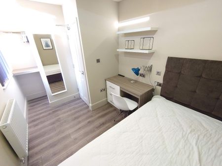 Needham Road, Liverpool. - Photo 3