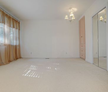 For Lease - 267 Iredale Road, Richmond Hill, Ontario - Photo 5