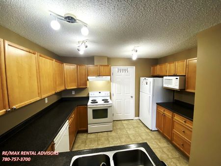 #306 164 Bridgeport Boulevard - Photo 2
