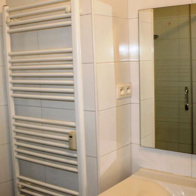 Appartement te huur in Liège voor € 775 met 1 slaapkamer - Foto 2