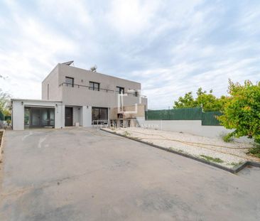 4 bedroom luxury Villa for rent in Burjassot, Spain - Photo 4