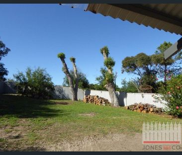 Perfect Coastal Living on over 900sqm - Photo 5